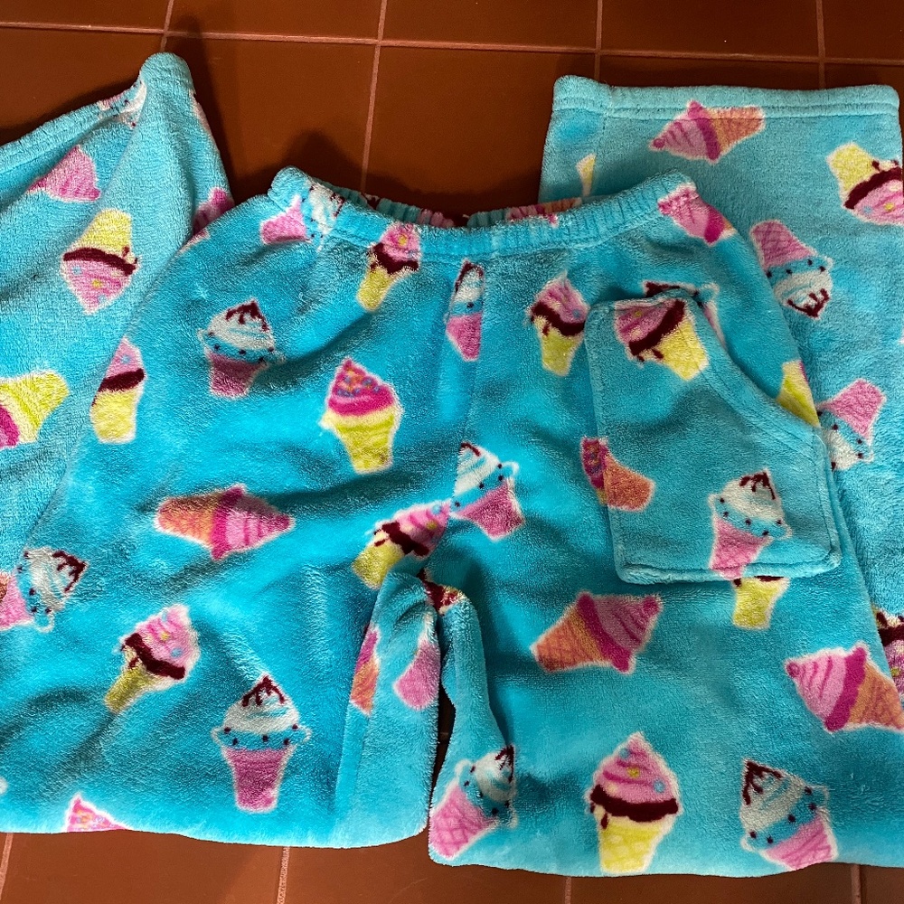 FUZZY ice cream sweatpants